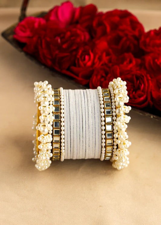 Gulzar- White
